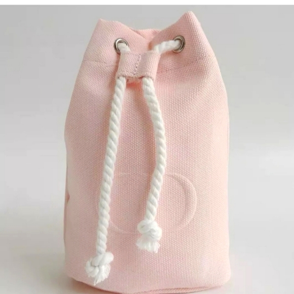 Dior Beauty Pouch - Picture 2 of 7